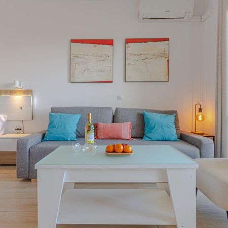 Benal Beach Suite, Parque Acuatico Y Vistas Al Mar Бенальмадена Экстерьер фото